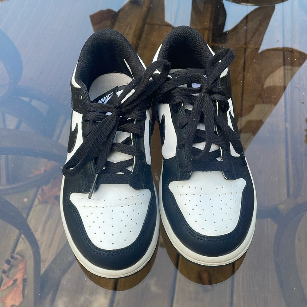 Nike Panda Dunks kids size 2.5